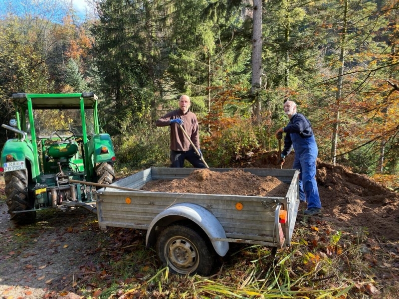 PHOTO-2021-11-07-18-09-23-2